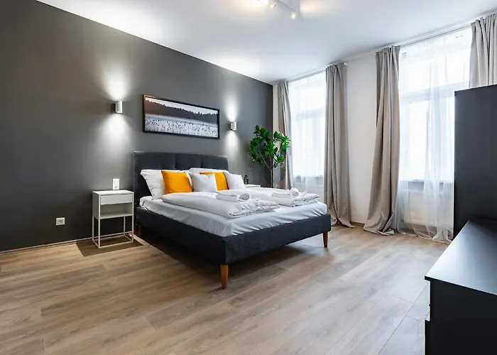 Newley Renovated Apartment Next To Hannovermarkt