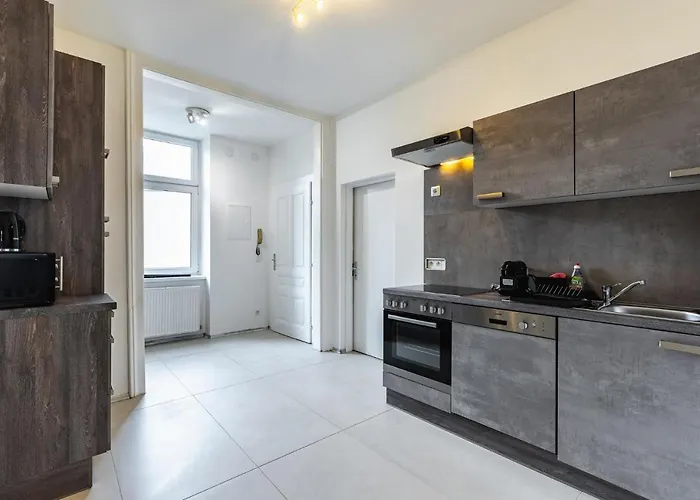 Newley Renovated Apartment Next To Hannovermarkt